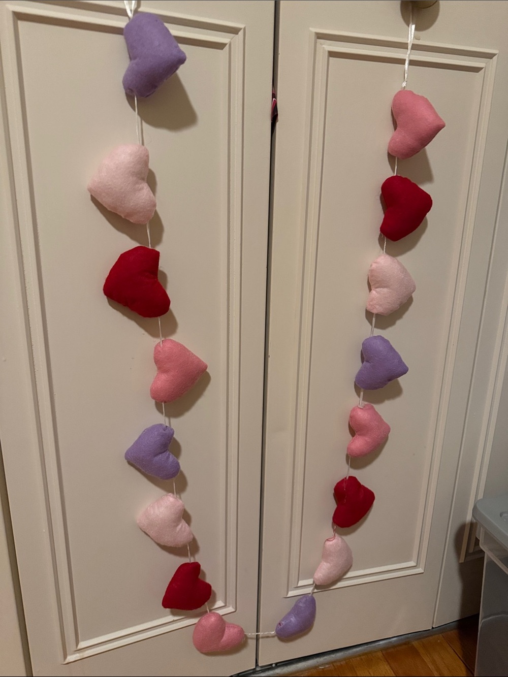 Set of 6 Felt Heart Garland Valentine’s Day Decoration - Picture 3 of 8